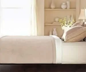 Sunbeam - Queen Size Heated Blanket Luxurious Velvet Plush