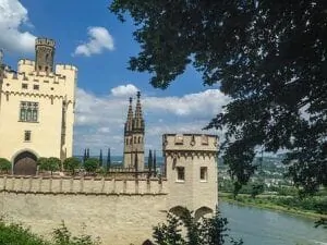 73-castle-stolzenfels