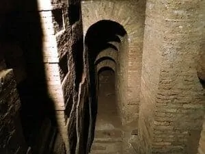 20. Catacombs ancient 1407678 340