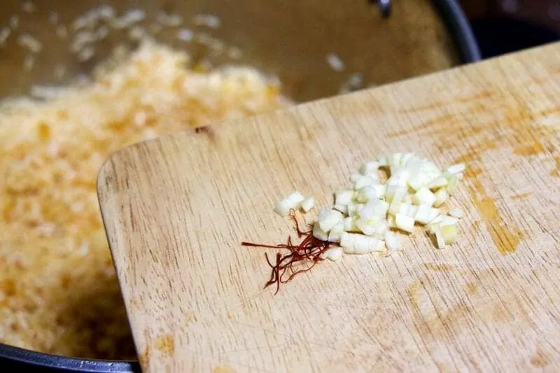 spanish rice step 5 add saffron and garlic