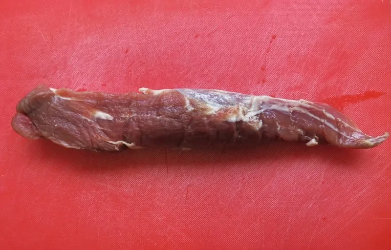 Fragrant pork tenderloin before trimming step 2