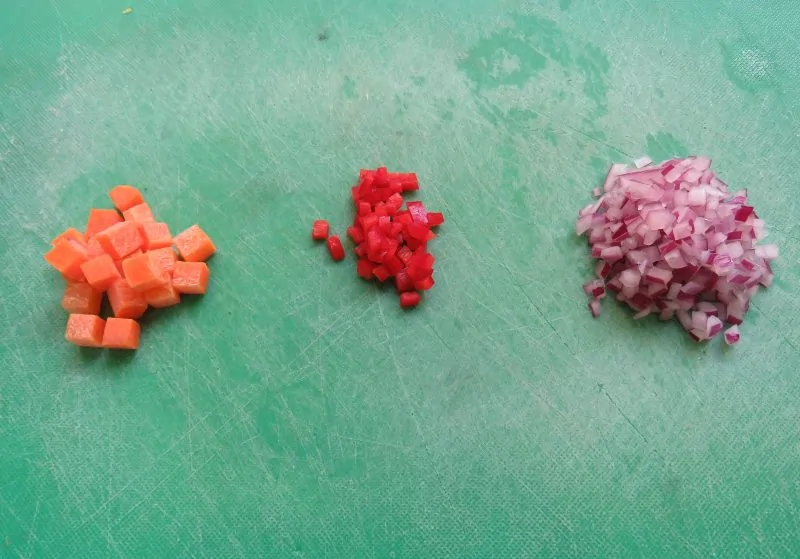 Fragrant pork tenderloin veg cuts step 4