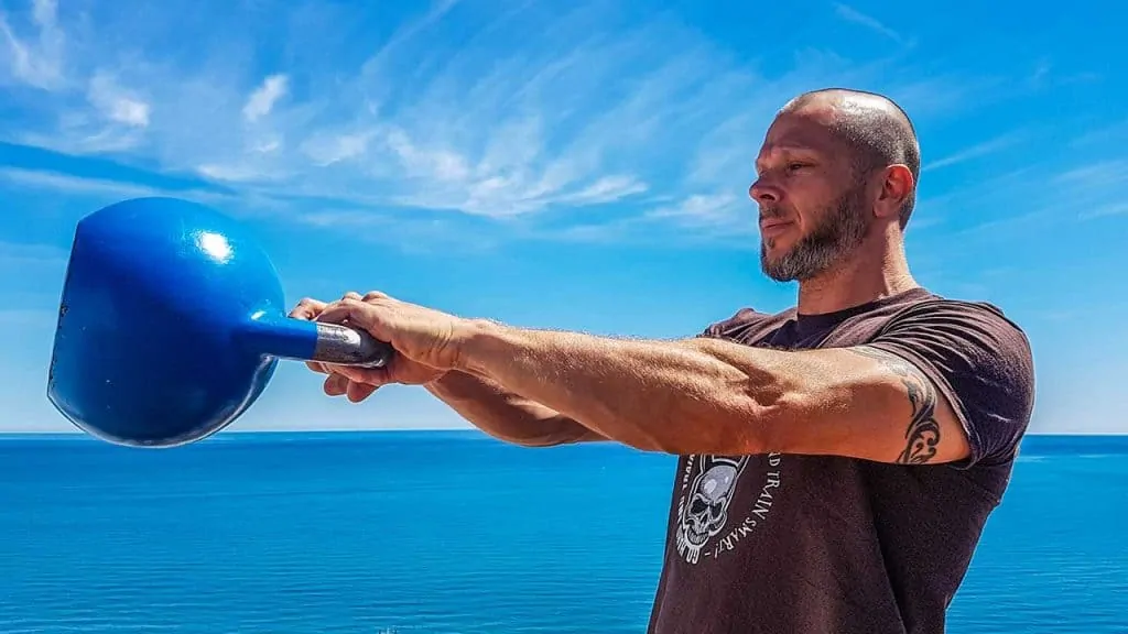 How to kettlebell swing by taco fleur