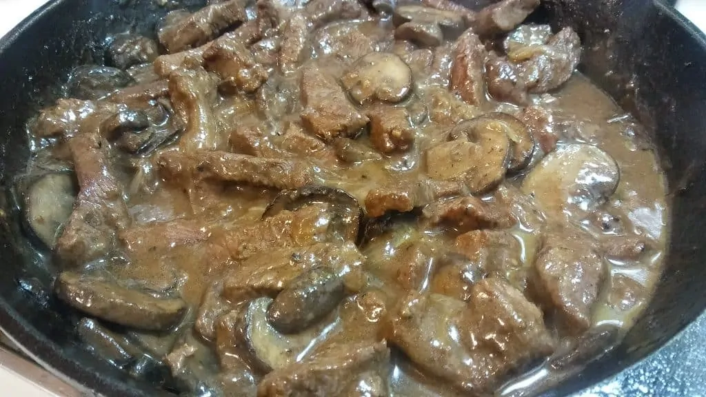 Sauce and meat after simmering