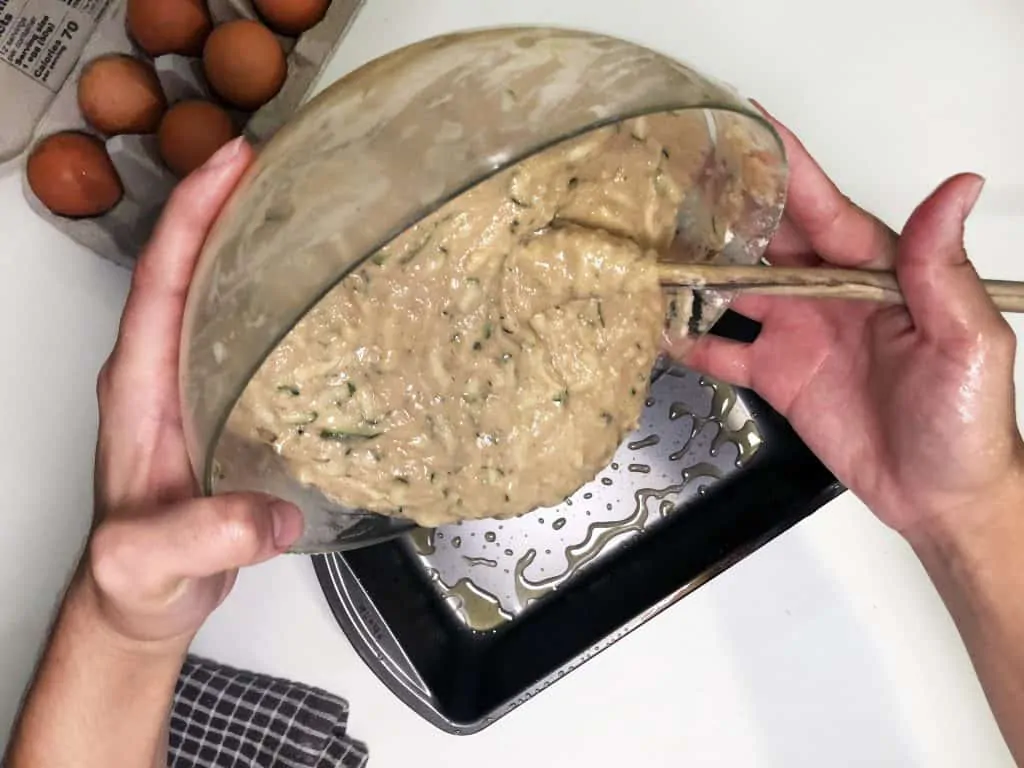 8a pour in pan