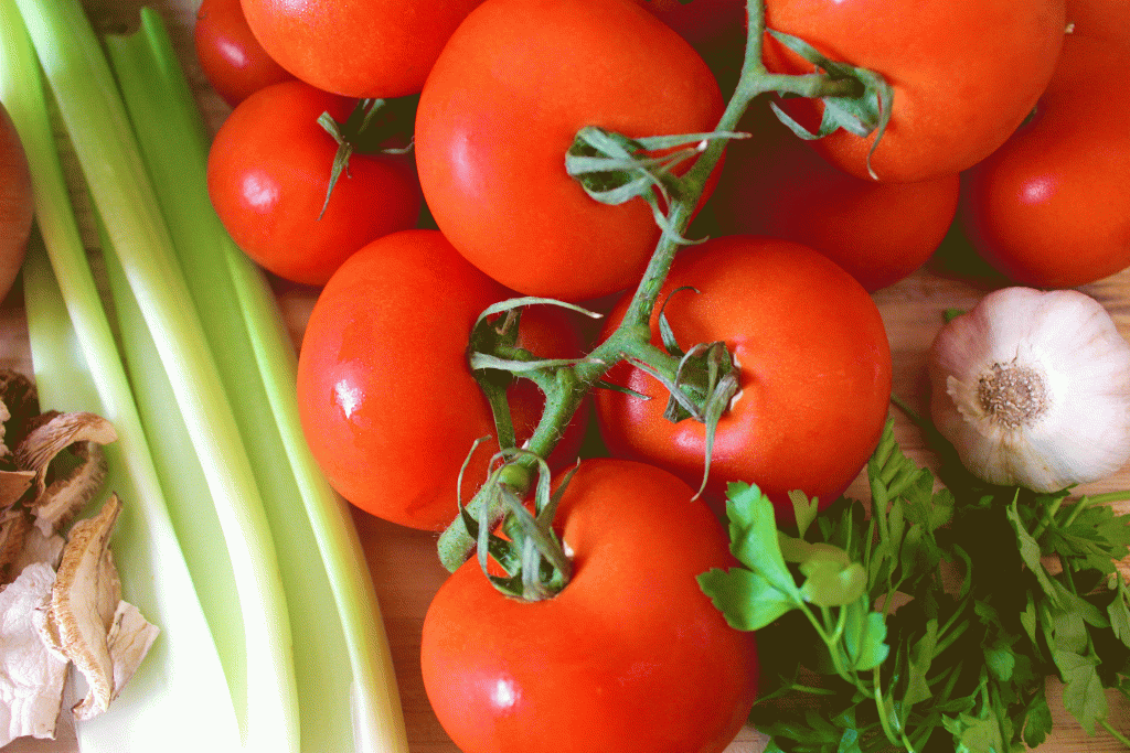 TOMATO SAUCE INTRO PIC 2