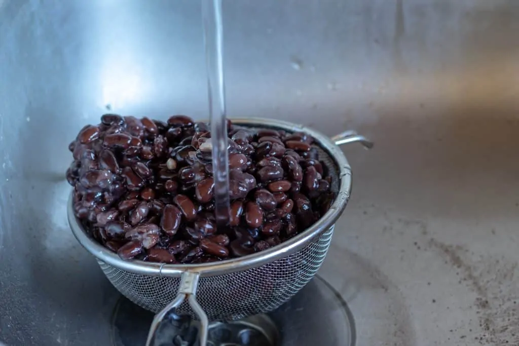 Huevos Rancheros Stuffed Peppers Step 3 Rinse Black Beans