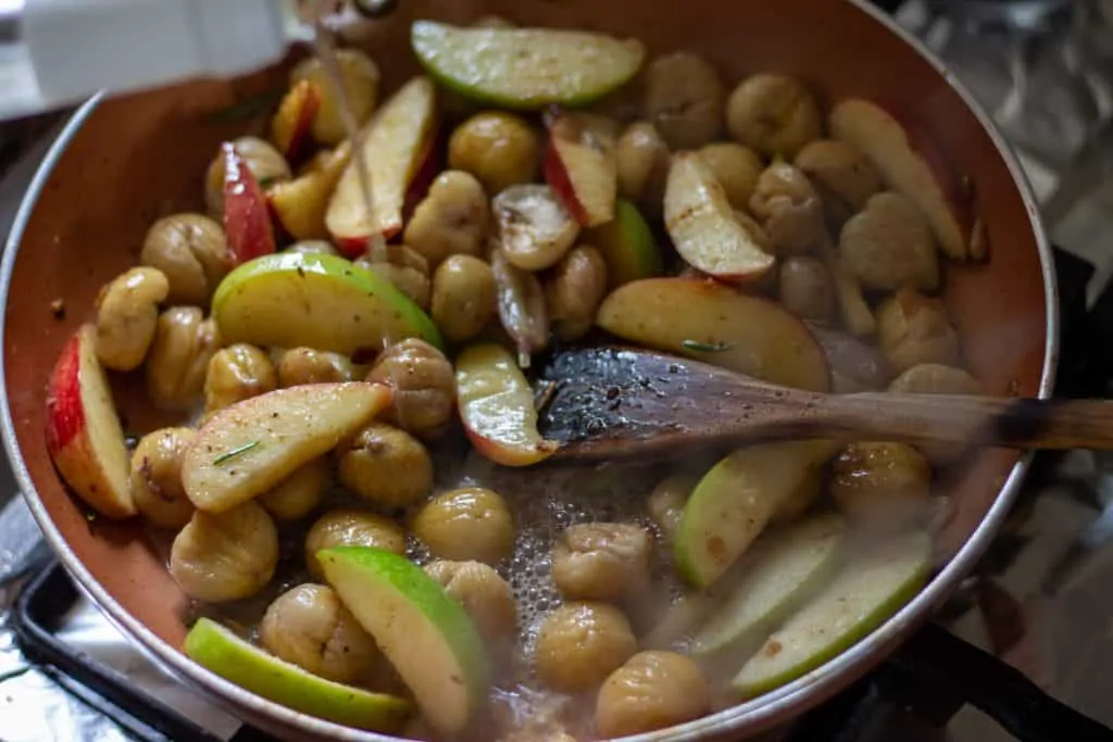 Pork Loin and Chestnuts with Wine Sautéed Apple Slices Step 6 Add wine