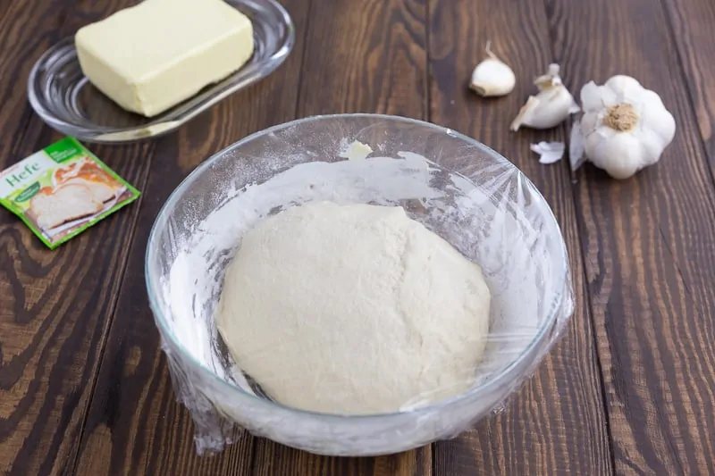 Let dough rest