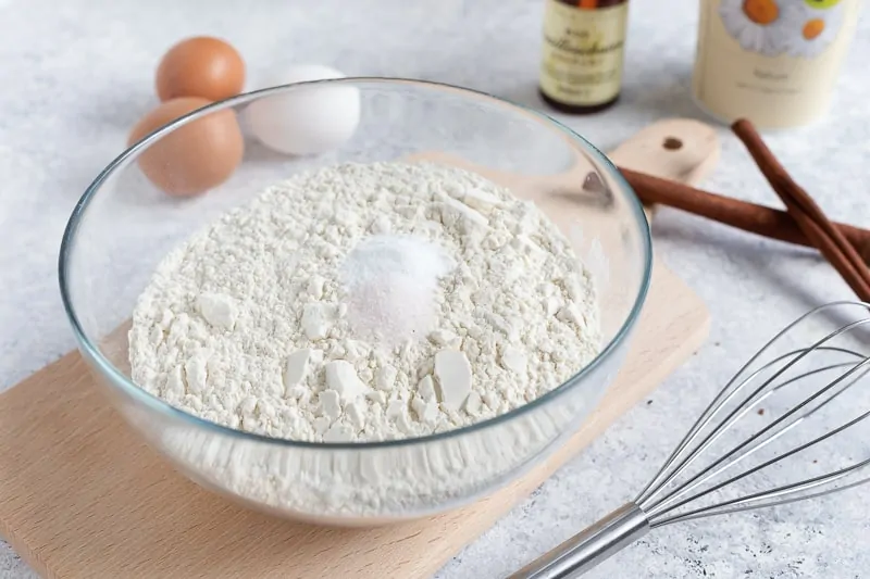 Whisk Flour