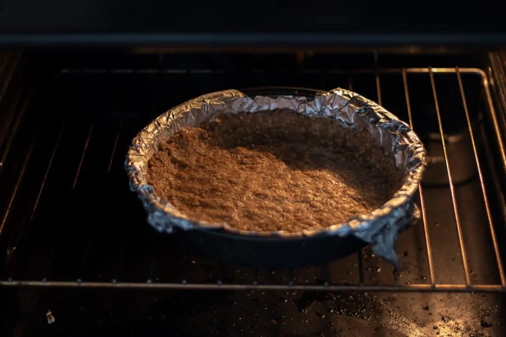 Apple Pie with Oatmeal Crust and Almond Granola Topping Step 3 bake the crust 1