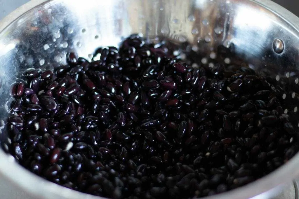 Healthy Vegetarian Refried Black Beans Step 1 drain beans